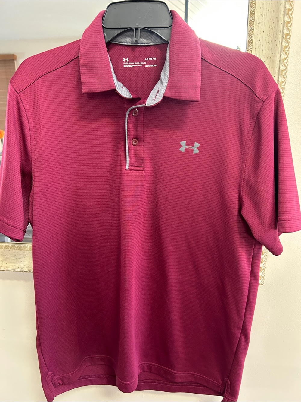 Under Armour Men's Burgundy Polo with Contrasting Trim